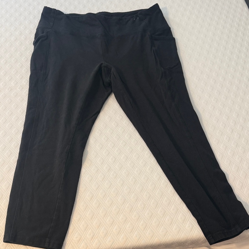 Black leggings to ankle